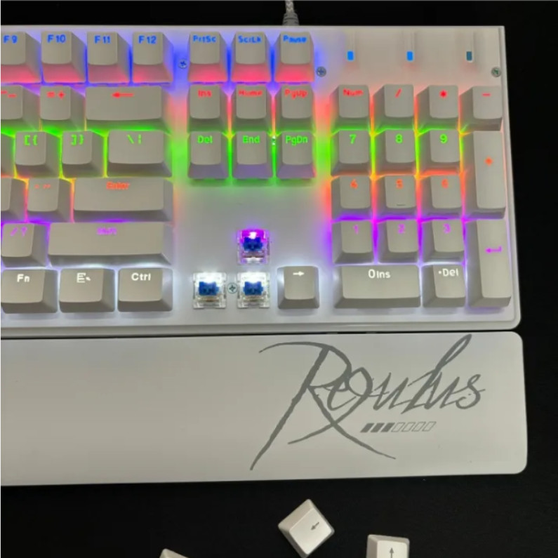 BÀN PHÍM CƠ LED CÓ DÂY GAMING GROWNTECH M105 KÈM GIÁ CHỐNG KÊ TAY THÁO RỜI LED  8 HIỆU ỨNG