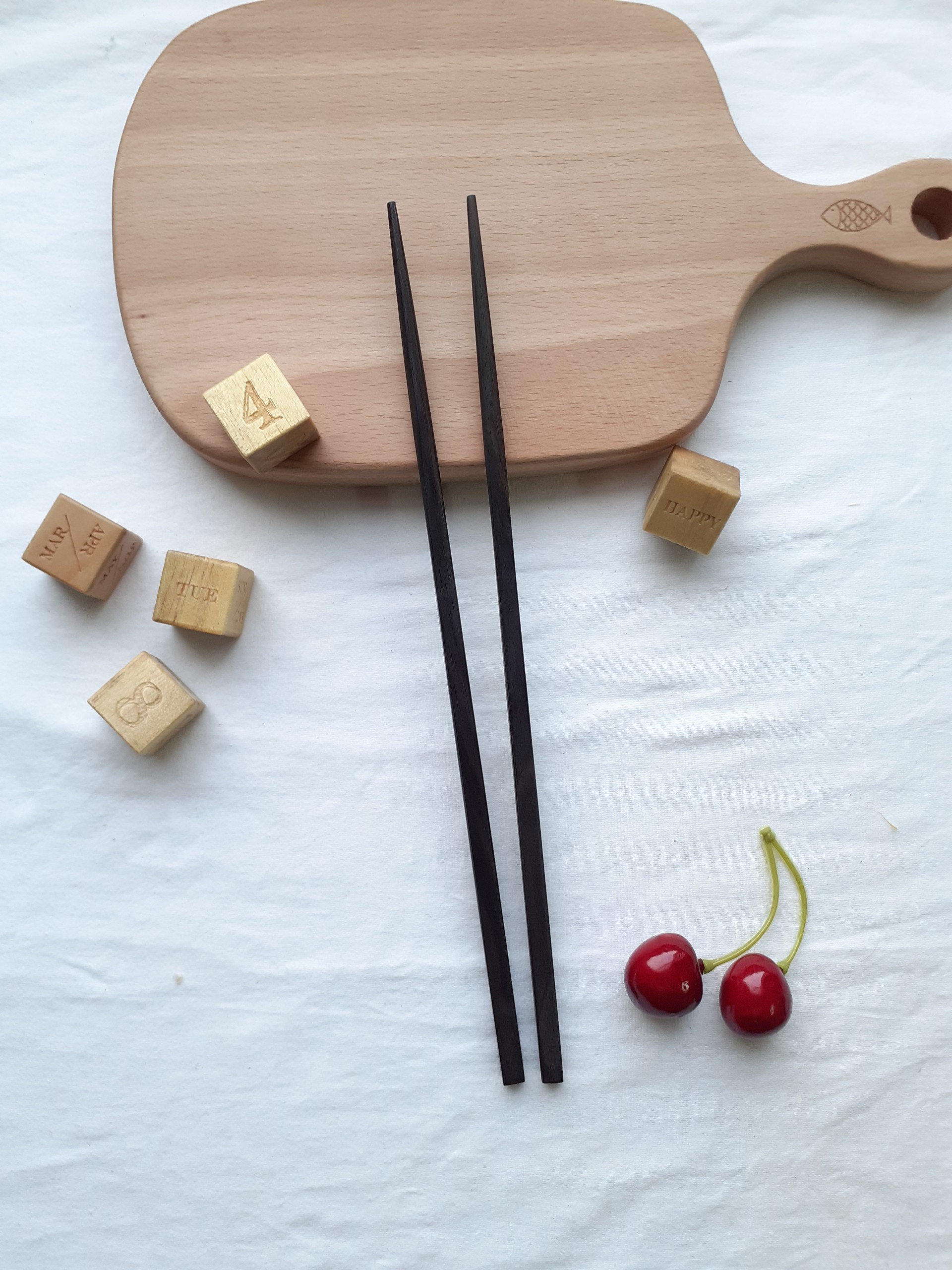 Đũa gỗ mun đen vuông trơn 25 cm (bộ 5 đôi)
