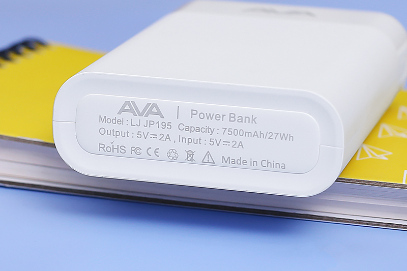 Pin sạc dự phòng 7.500 mAh AVhTR95 M1