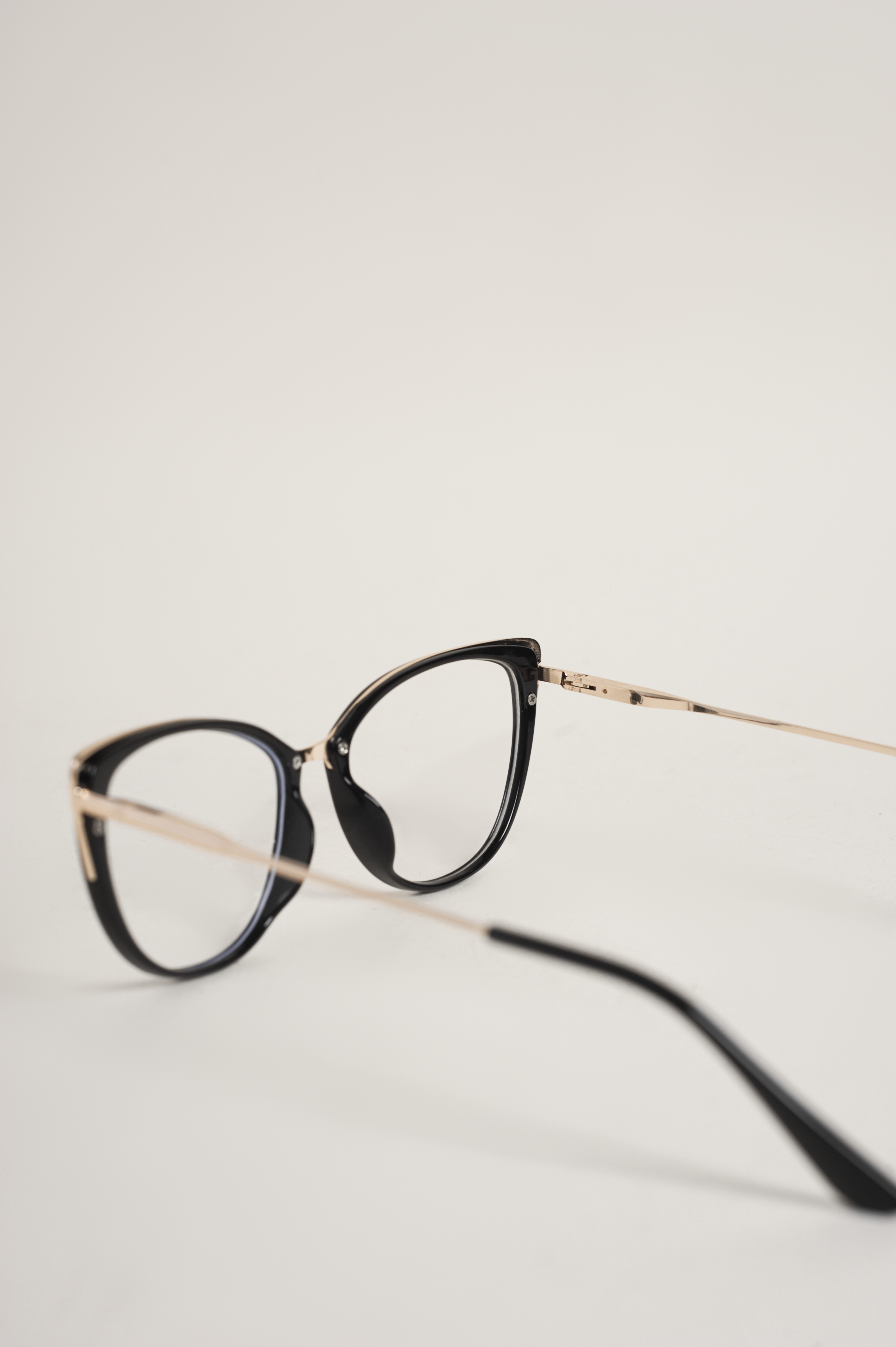 Mắt kính Floralpunk Kaia Glasses - Black
