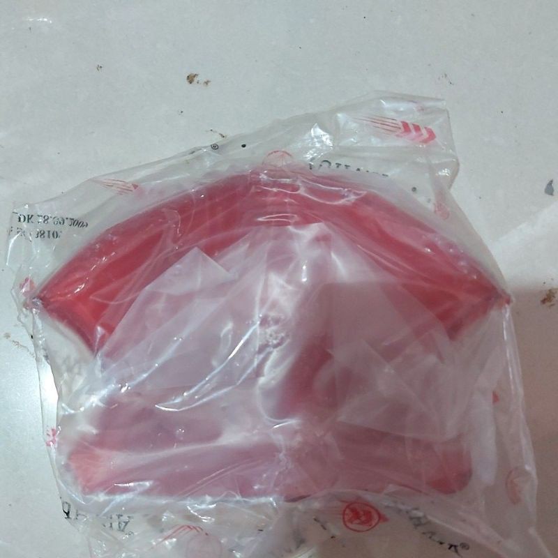 Nắp kính chụp đèn hậu sirius xăng cơ
