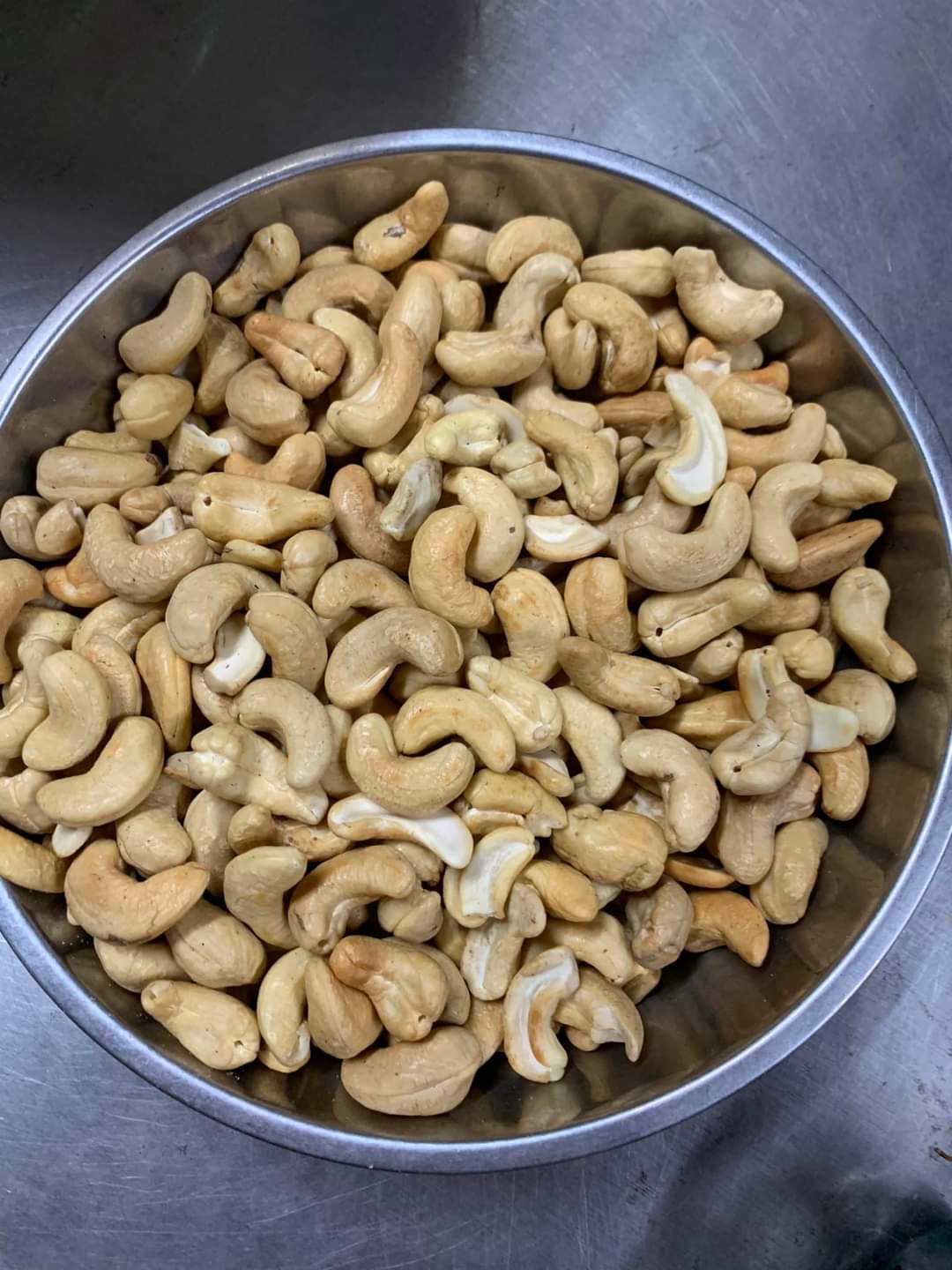 Hạt điều cồ xếp hoa rang muối chưa bóc vỏ(500g)