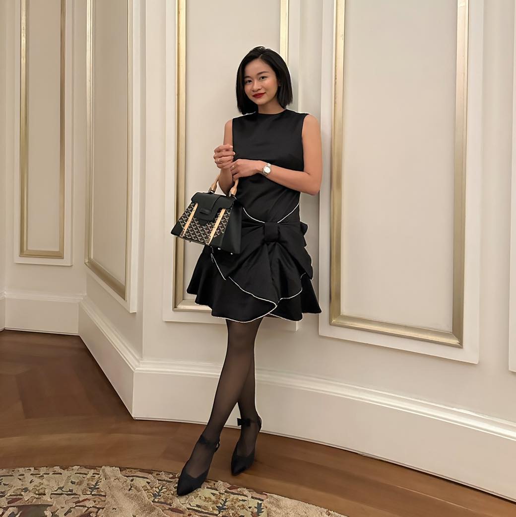 COCO SIN - Đầm Phi Lụa Đen Nơ Đính Đá