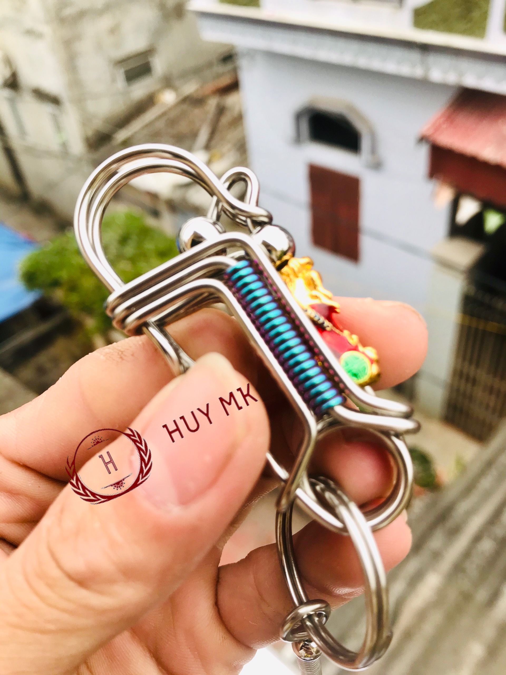 MÓC KHÓA THỦ CÔNG TỲ HƯU ĐỎ