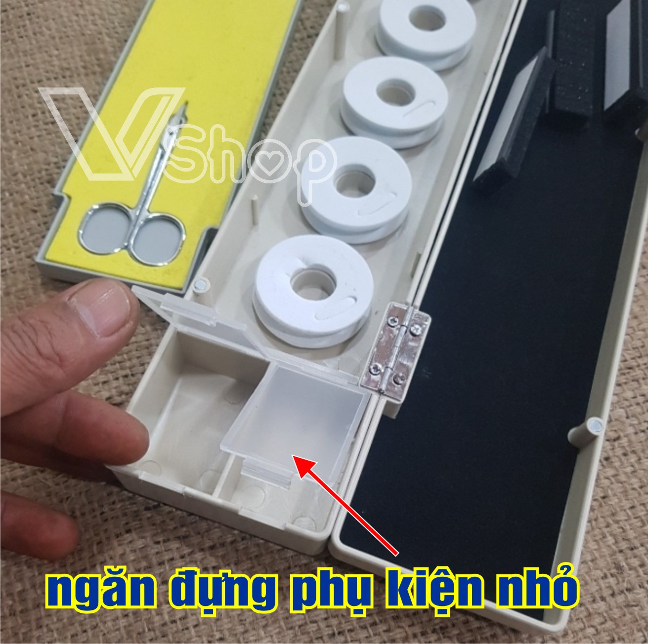 Hộp đựng phao , đựng phụ kiện câu cá
