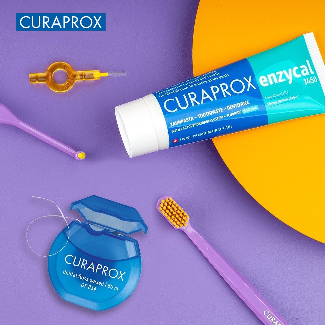 Chỉ nha khoa có sáp Curaprox DF 834 50m