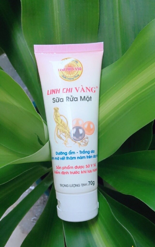 Sữa rửa mặt Linh Chi Vàng collagen