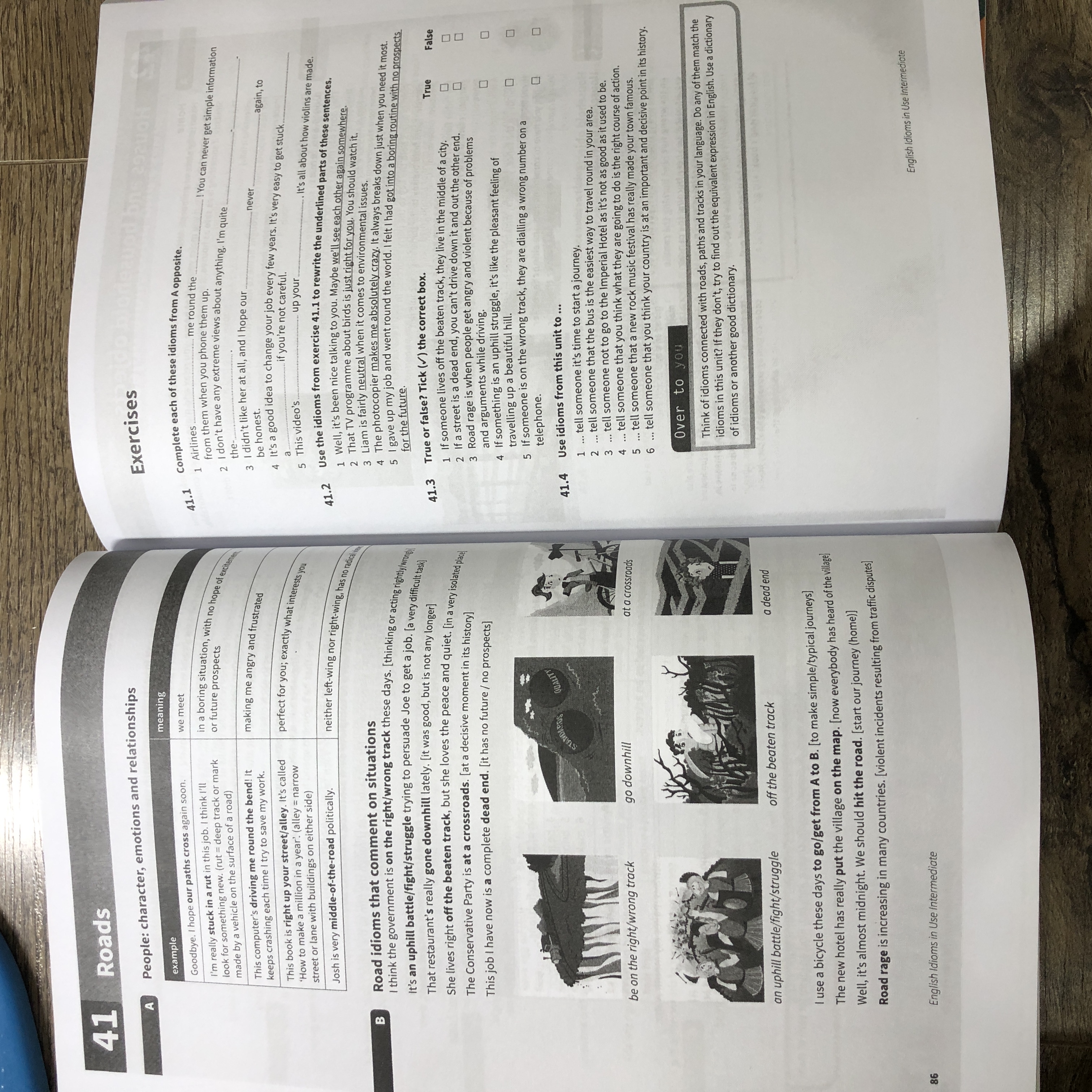 Sách English Idioms in Use Intermidiate&Advanced