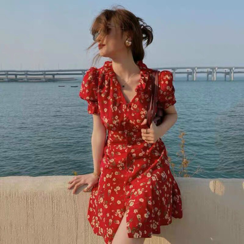 Đầm Đỏ Hoa Vàng Cổ V N037