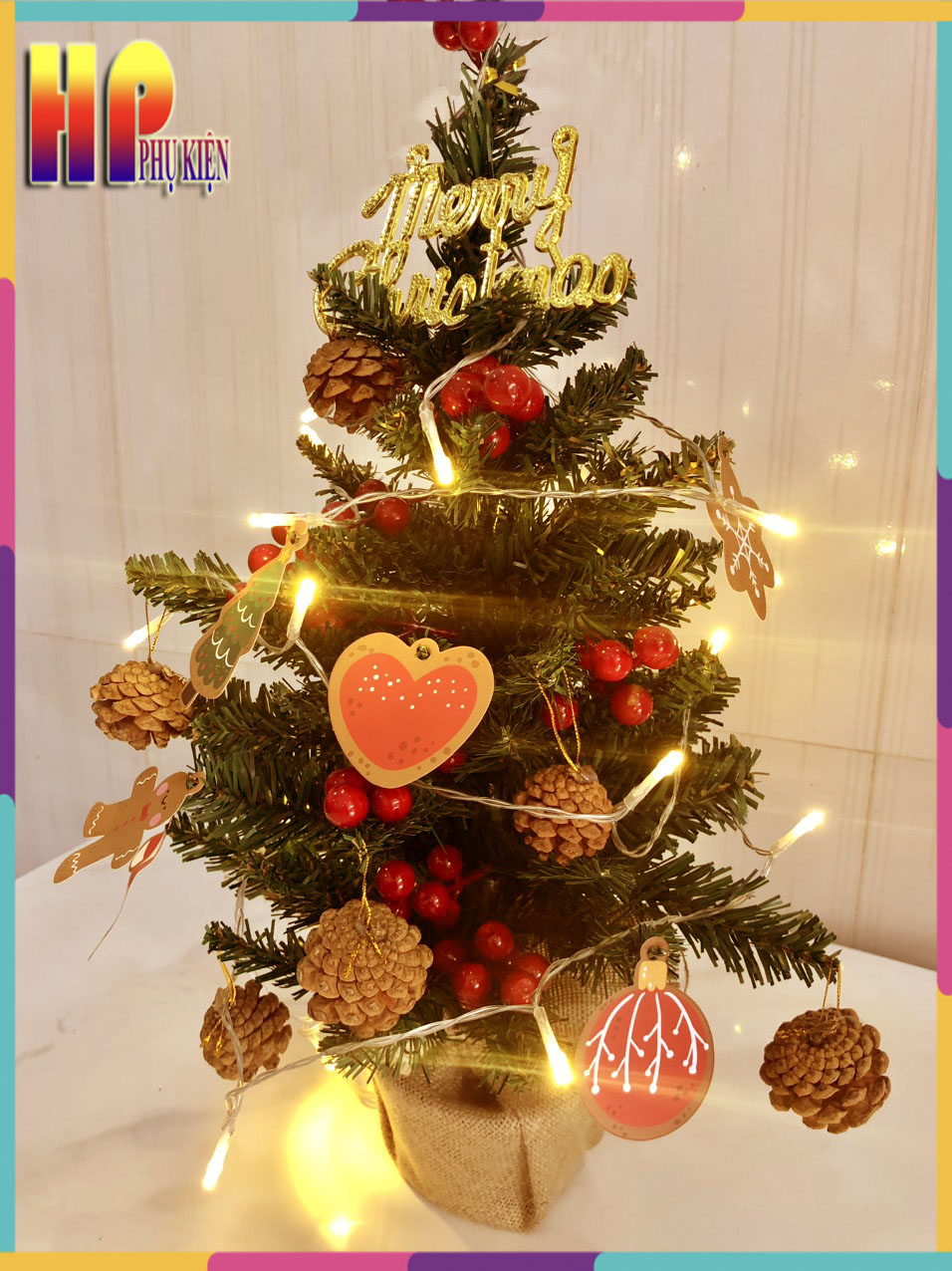 Cây thông Noel mini để bàn trang trí giáng sinh