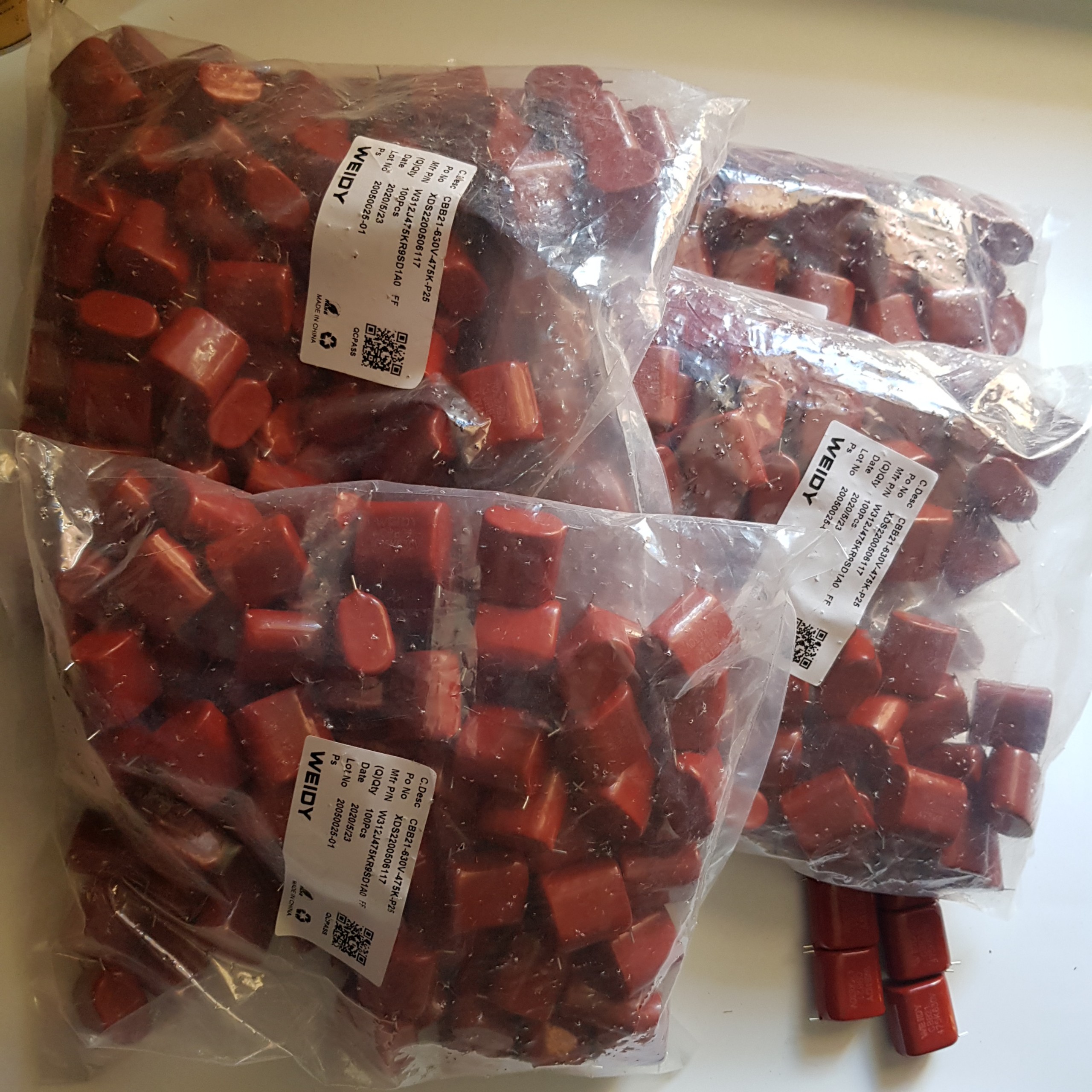 Tụ gốm 475K 630V