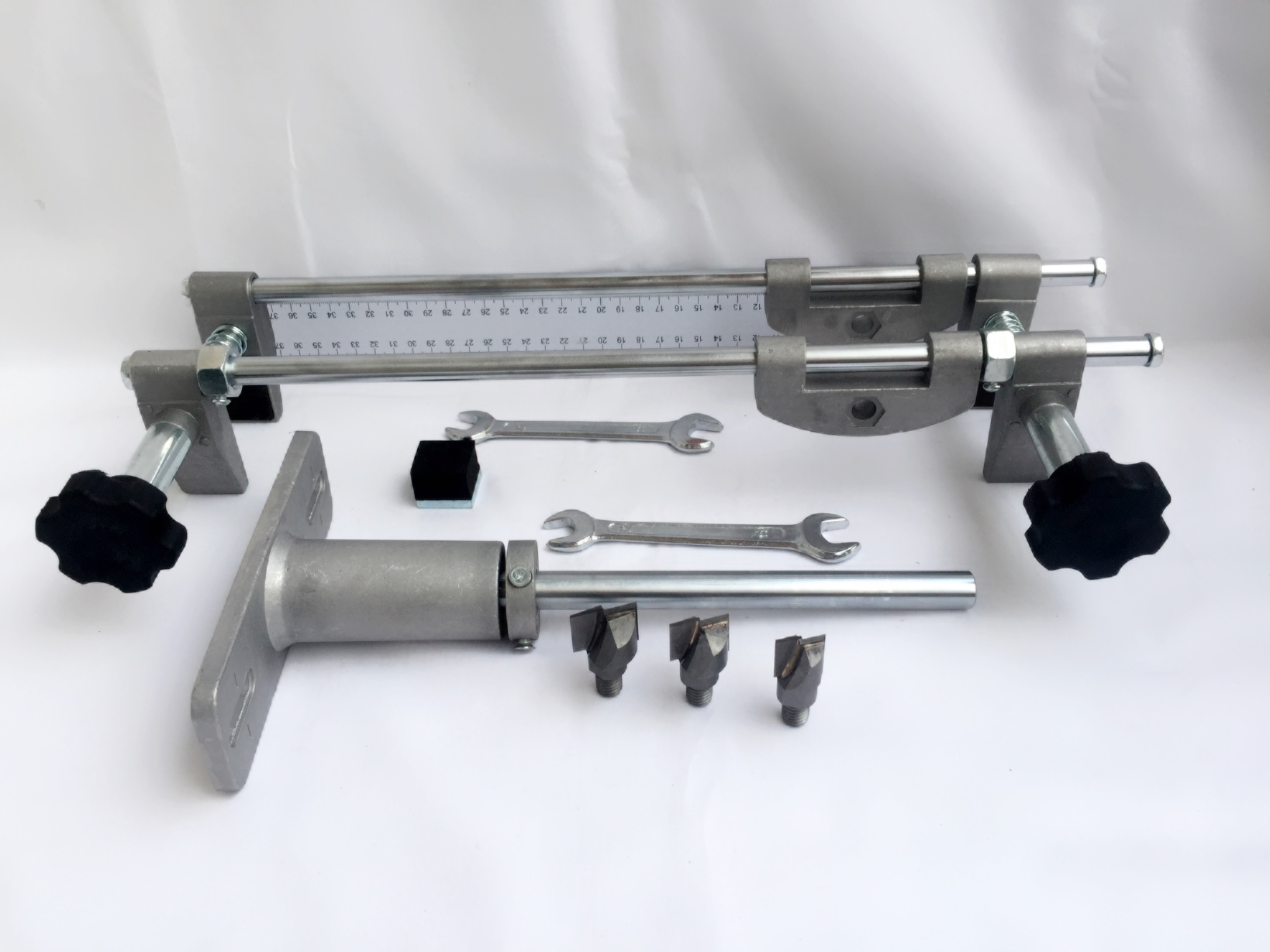 TRỌN BỘ DỤNG CỤ ĐỤC KHOAN Ổ KHÓA CỬA