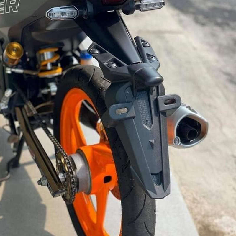 [CỰC MỚI] DÈ CHẮN BÙN,DÈ GẮN BIỂN SỐ SAU KIỂU INDO NGẮN CHO EXCITER 150 CAO CẤP (MÀU ĐEN)