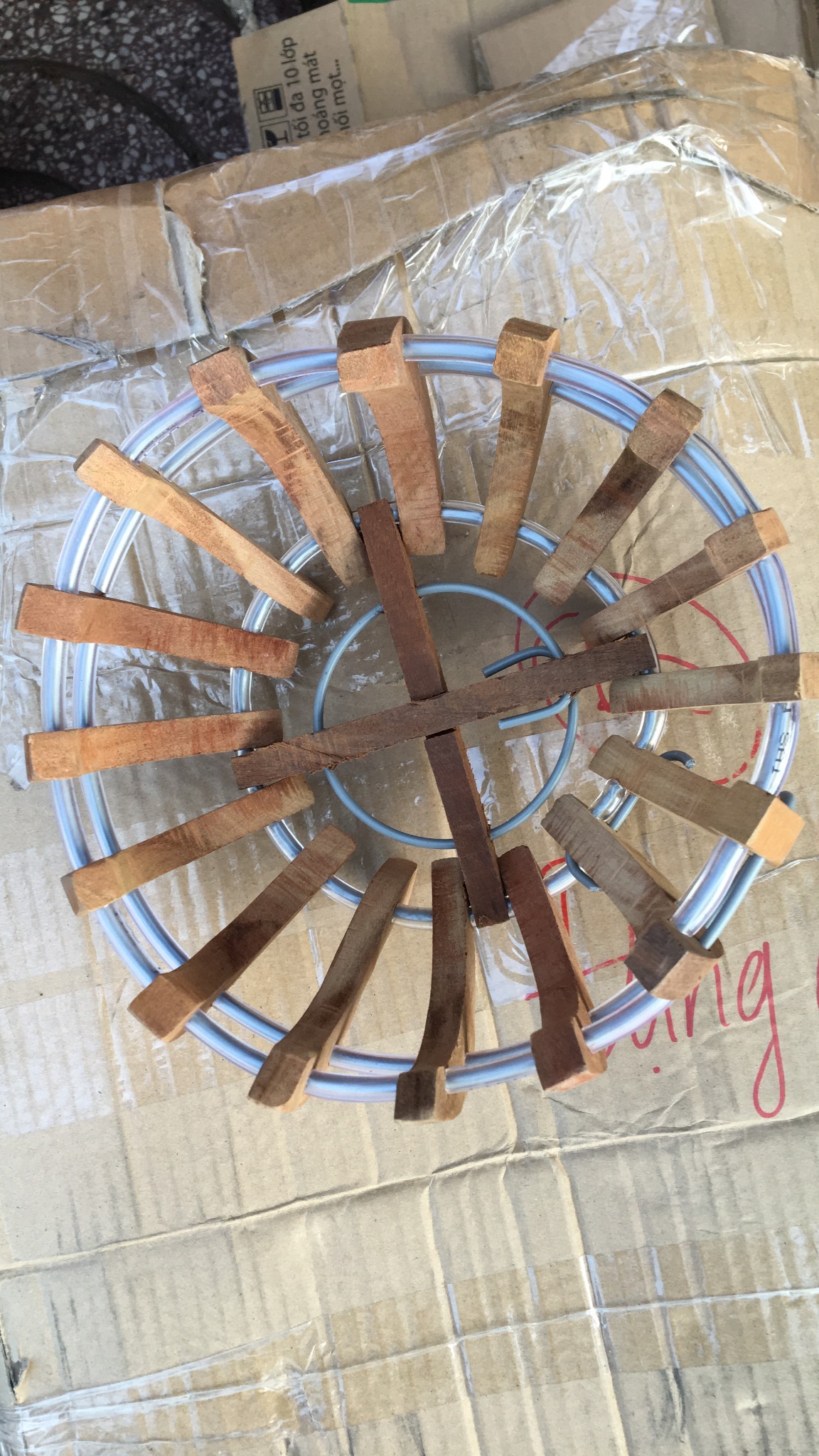 Chậu gỗ nghiến 25 cm 01 cái