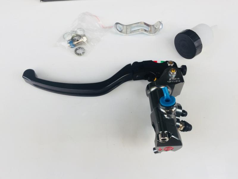 Tay thắng đĩa Brembo bình dầu có chân kính