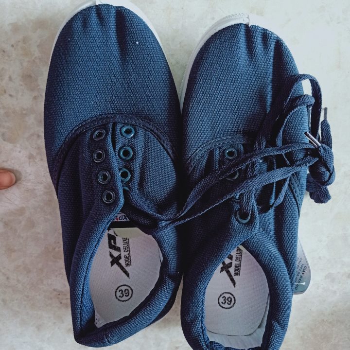 Giày vải XP