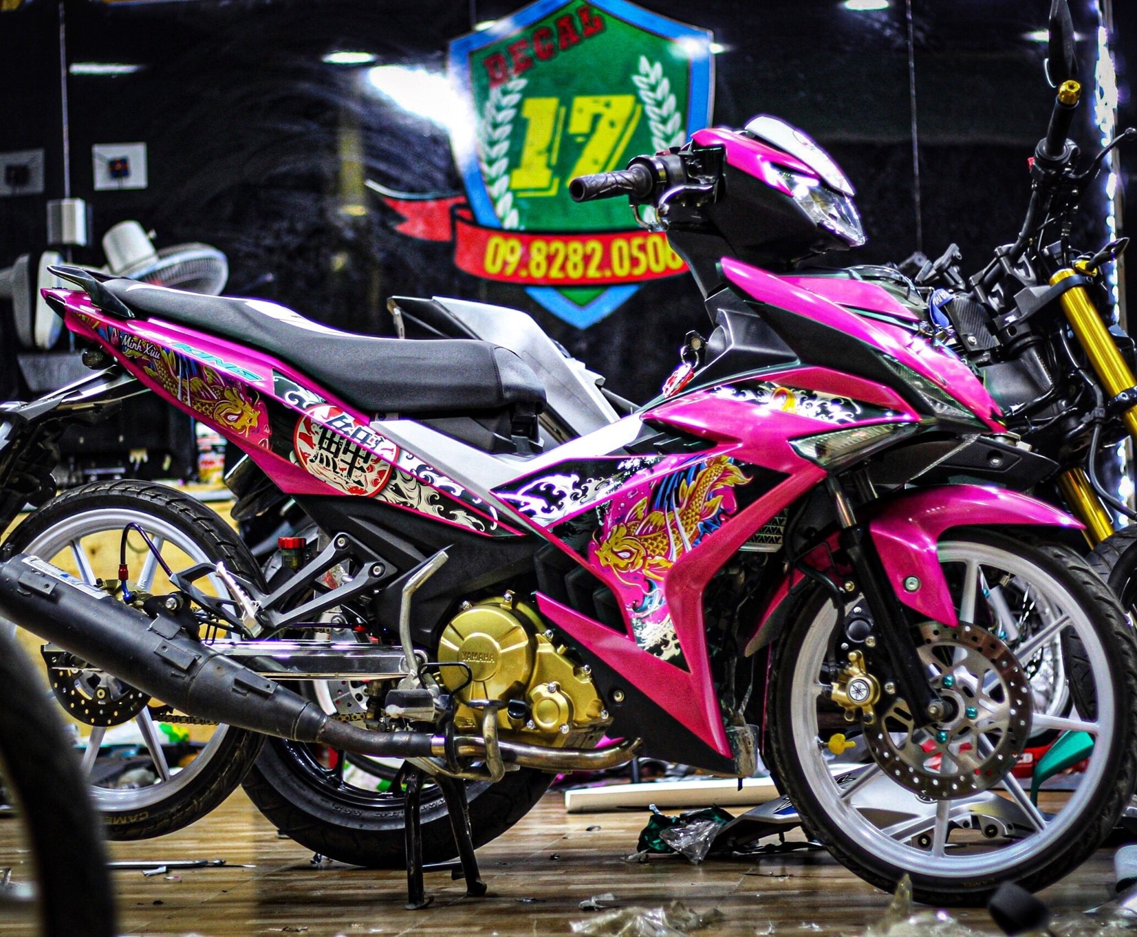 Tem RỜI EXCITER 150 CÁ CHÉP DÁN XE HỒNG