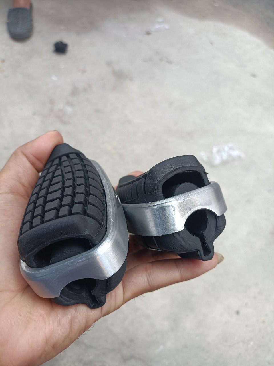 Gác Chân Trước Kiểu Cub Gắn Các Dòng Xe Số