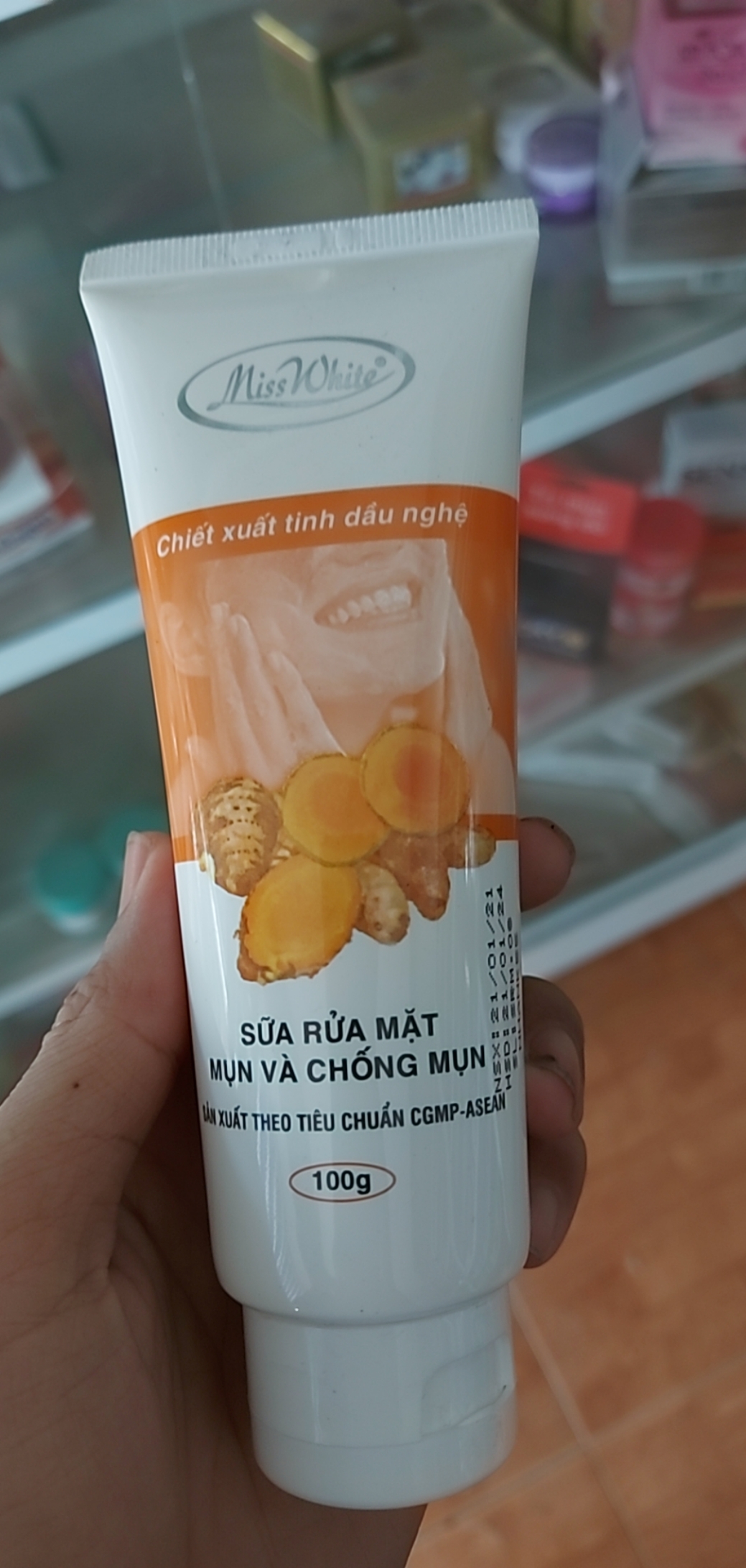 SỮA RỬA MẶT MỤN VÀ CHỐNG MỤN MISS WHITE