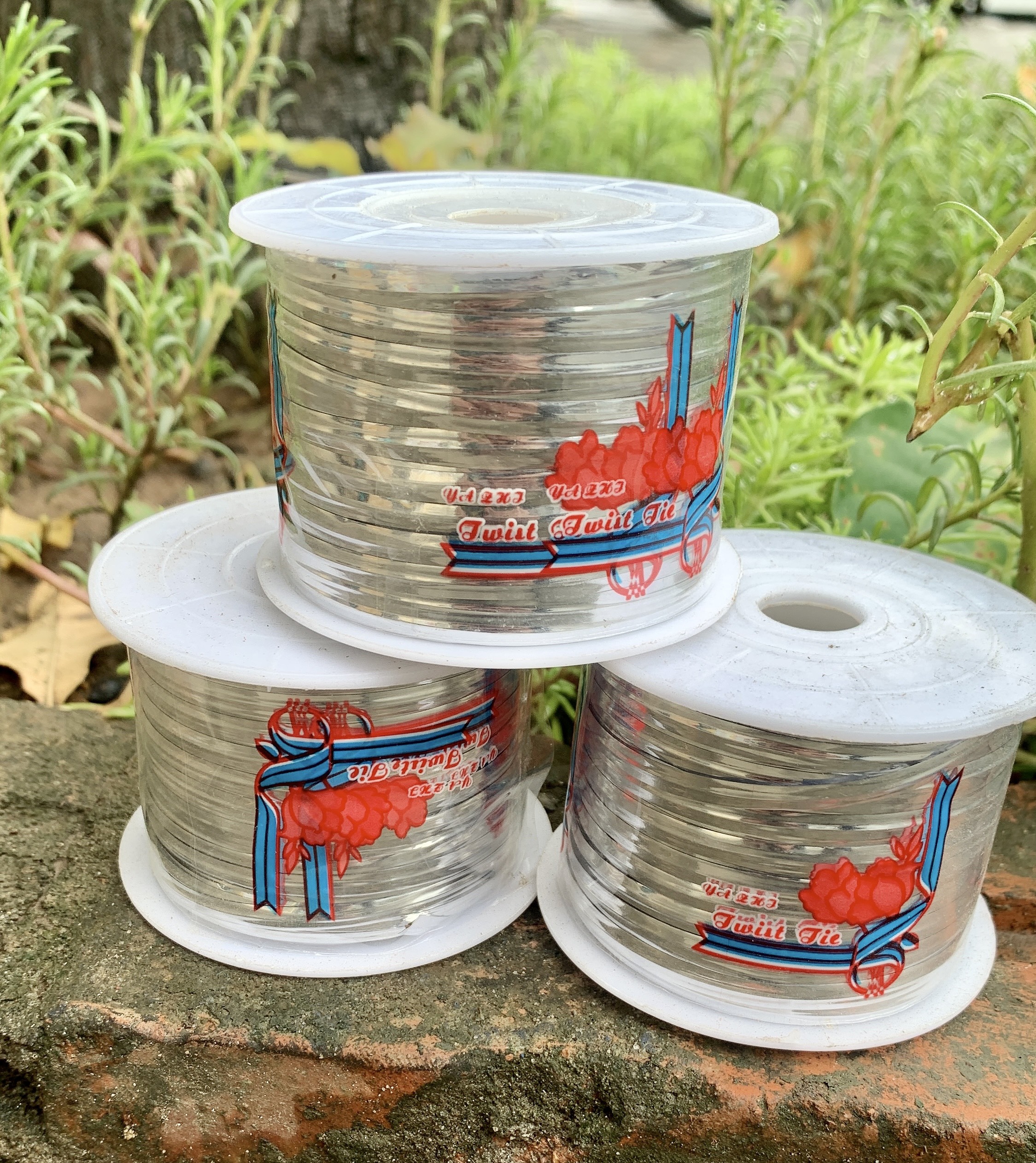 CUỘN DÂY KẼM KIM TUYẾN CÁC MÀU - 90M DÀI