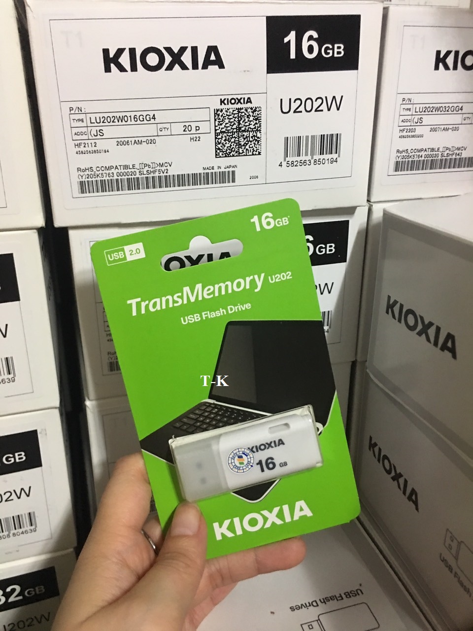 [HCM]USB Kioxia 16GB USB 2.0 U202