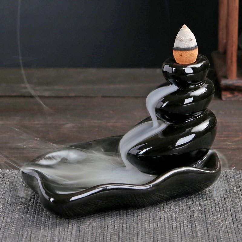 Thác khói đốt trầm - lư xông trầm