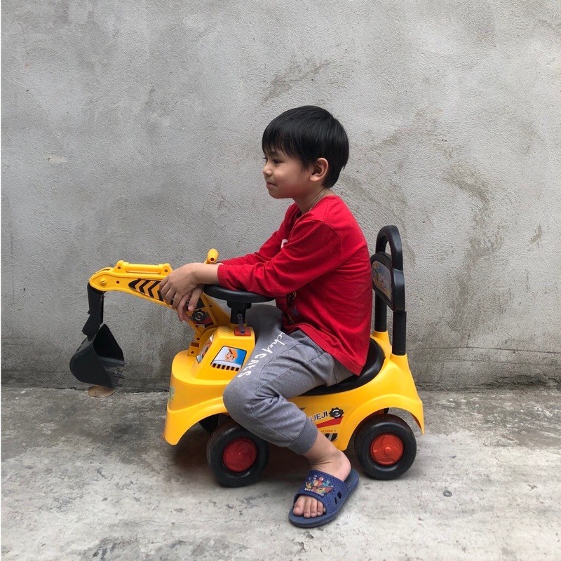 xe cần cẩu cho bé