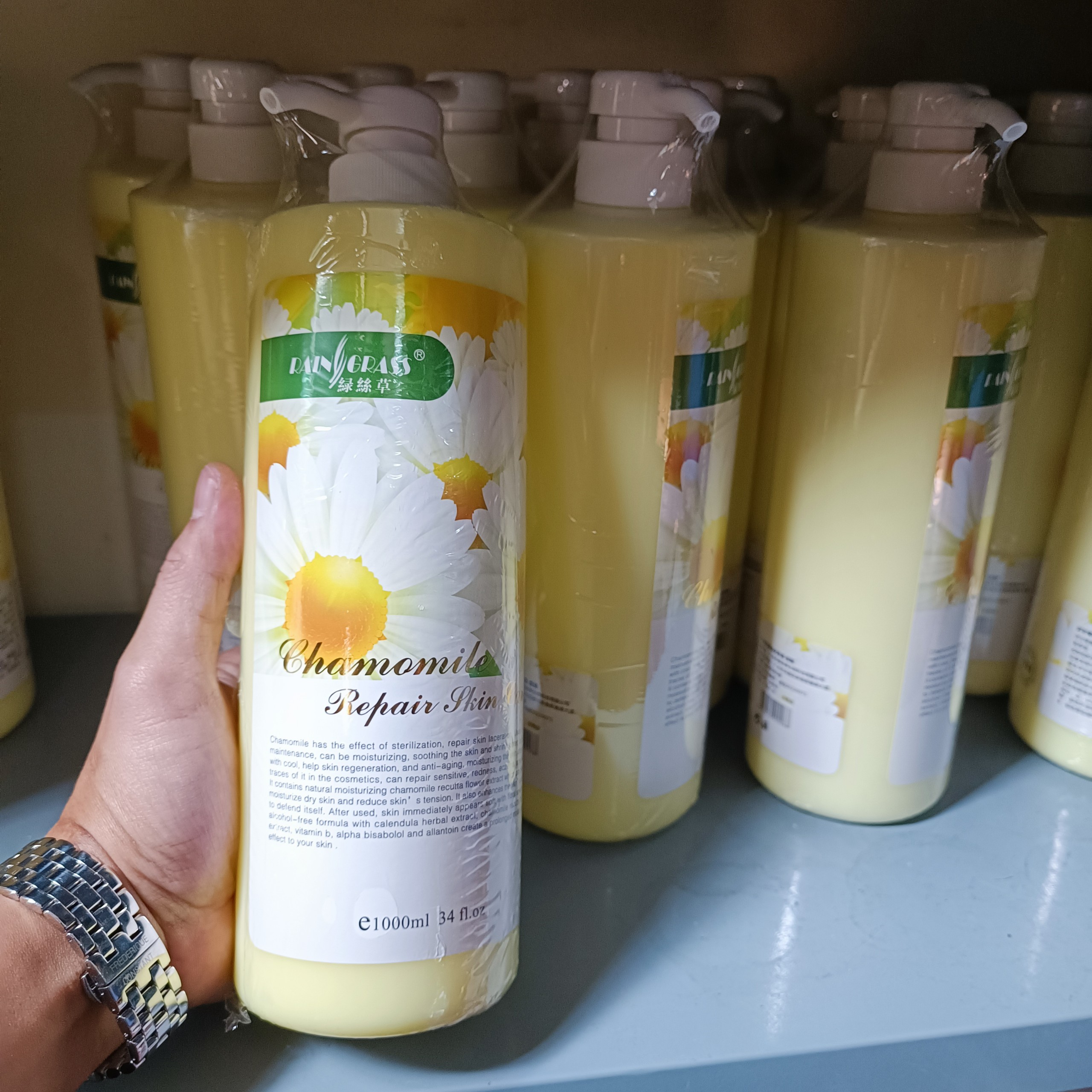 Sữa rửa mặt hoa cúc chăm sóc da spa thuộc bộ chăm sóc da hoa cúc