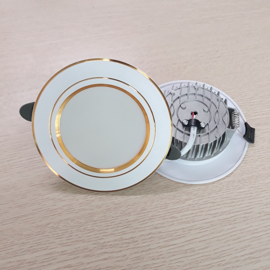 Đèn led âm trần 7w viền vàng 3 chế độ - Phi 90