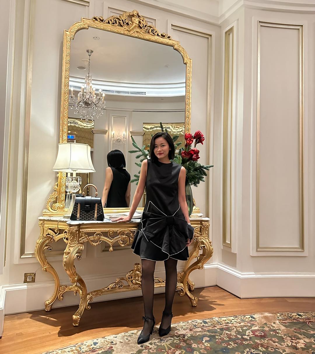 COCO SIN - Đầm Phi Lụa Đen Nơ Đính Đá