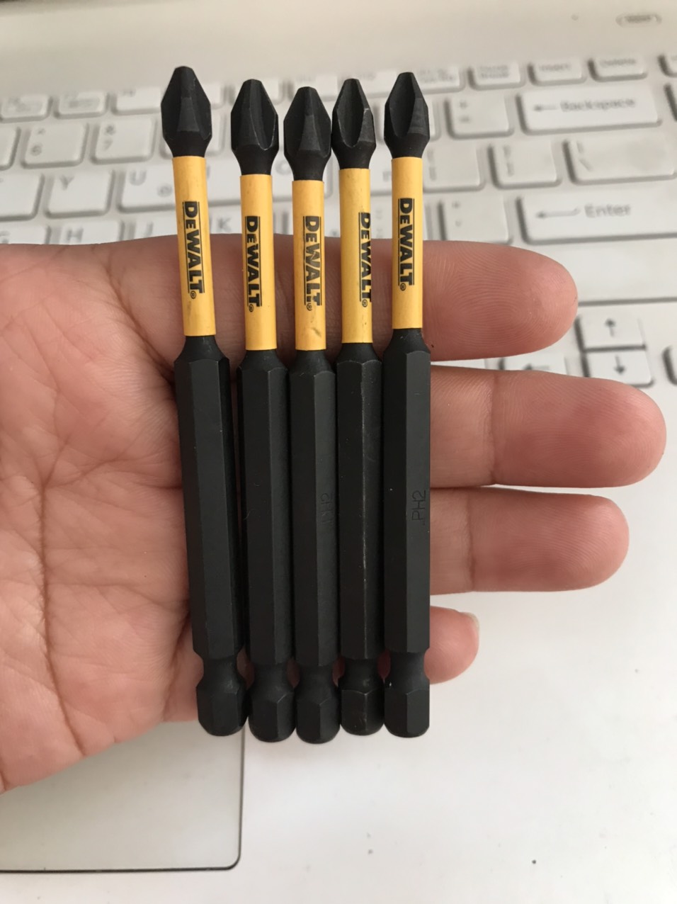 BỘ MŨI VÍT CHÍNH HÃNG DEWALT 9CM ĐẦU ĐEN