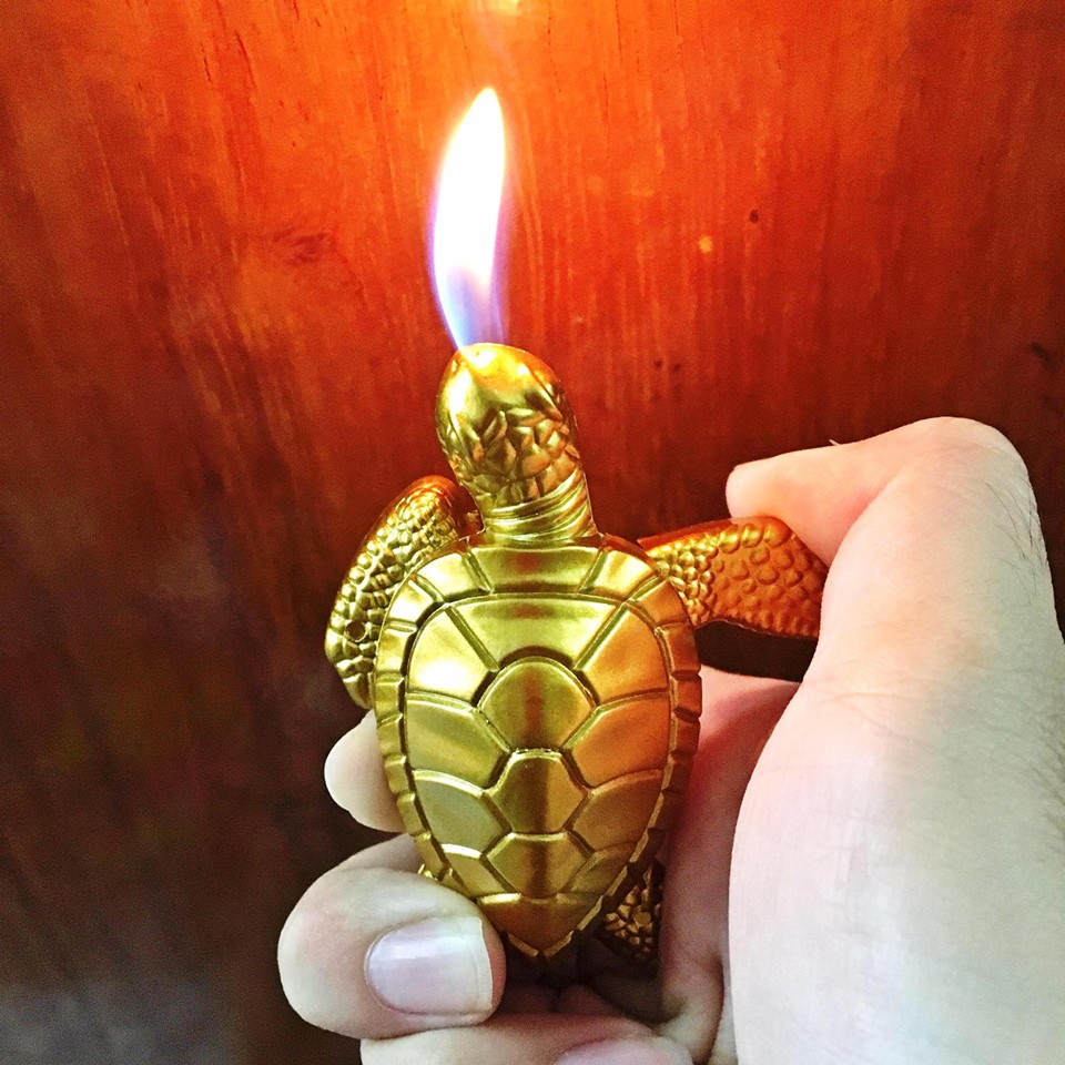 [HCM]BẬT LỬA HỘT QUẸT HÌNH CON RÙA VÀNG (KIM LOẠI) - (XÀI GAS)