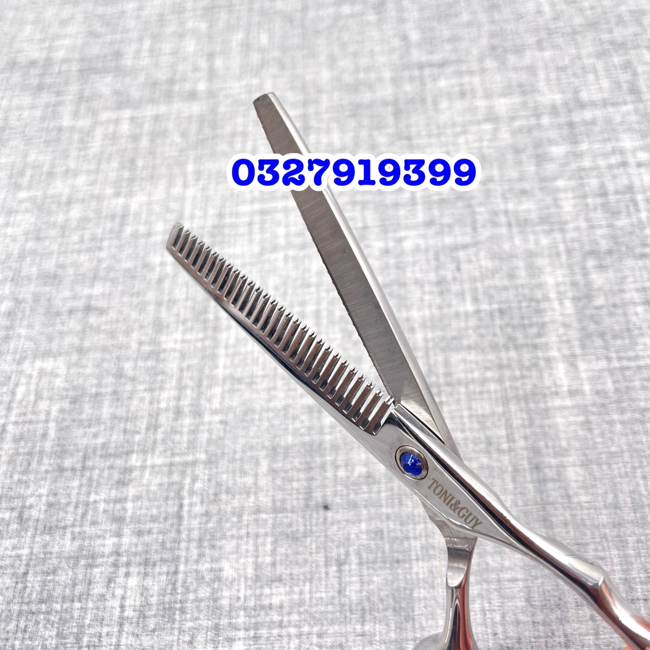 Tony&Guy Kéo cắt tóc cao cấp Tony 6.0 - Kéo học viên 6 inches thép nhật S440C độ cứng trên 62HRC màu trắng kèm bao da