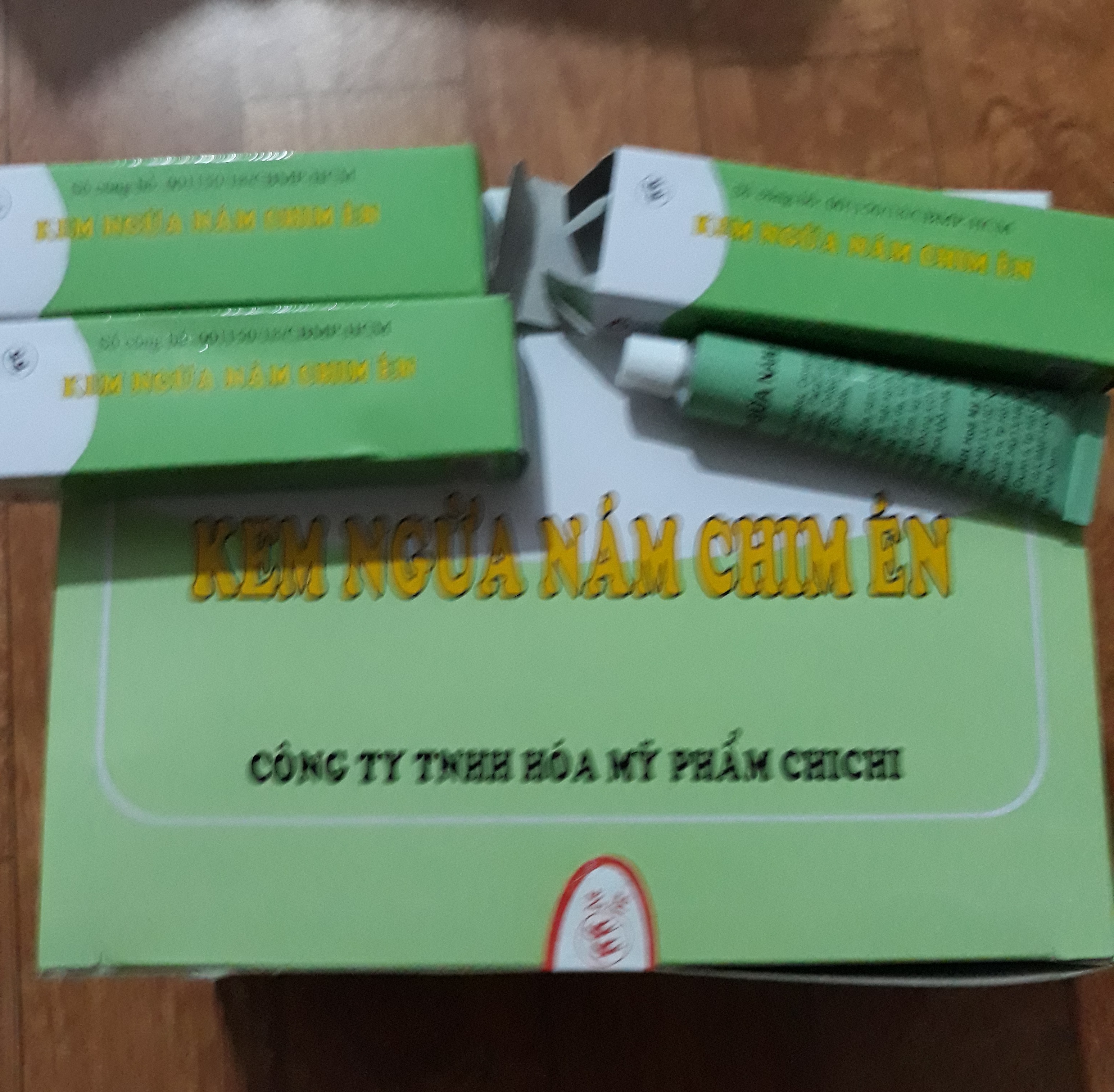 sỉ 12 hộp kem con én