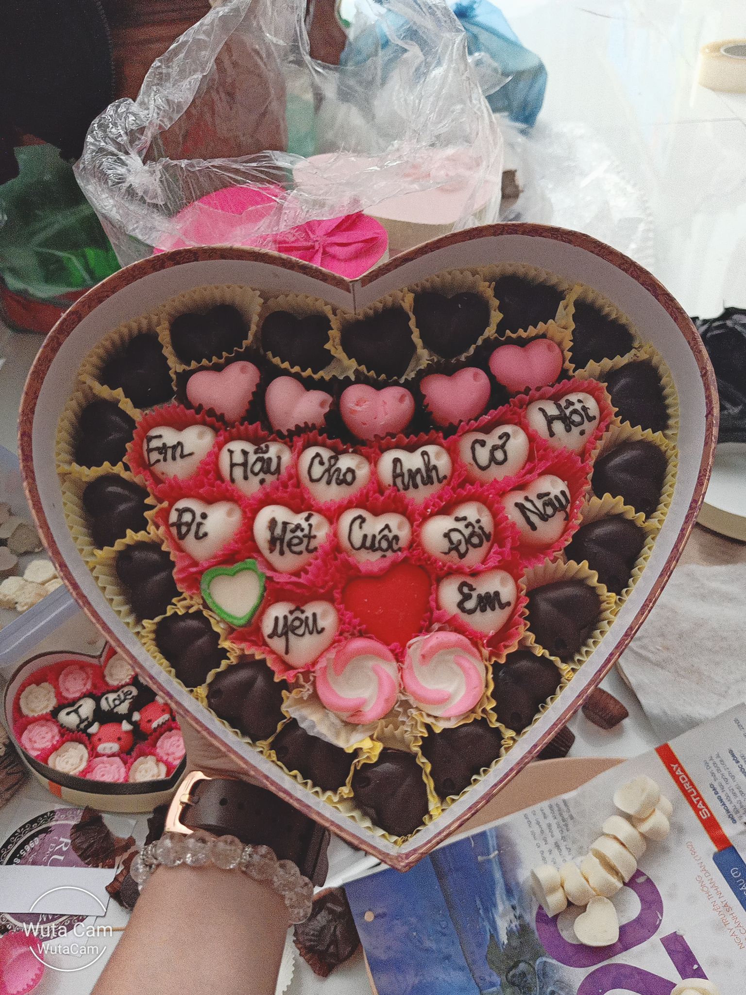 45 viên socola VALENTINE theo yêu cầu ( kèm thiệp nếu yêu cầu)