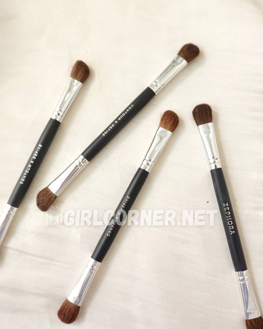 [HCM]Cọ tán bầu mắt - sóng mũi 2 đầu Sephora ( Sai Logo)