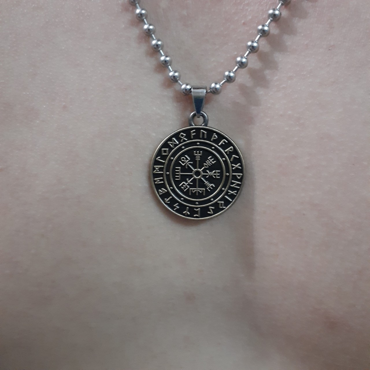 Dây chuyền bi 3.5 mm có mặt đồng xu Thái Lan may mắn Amulet Kateda  - đeo vai vạn sự may