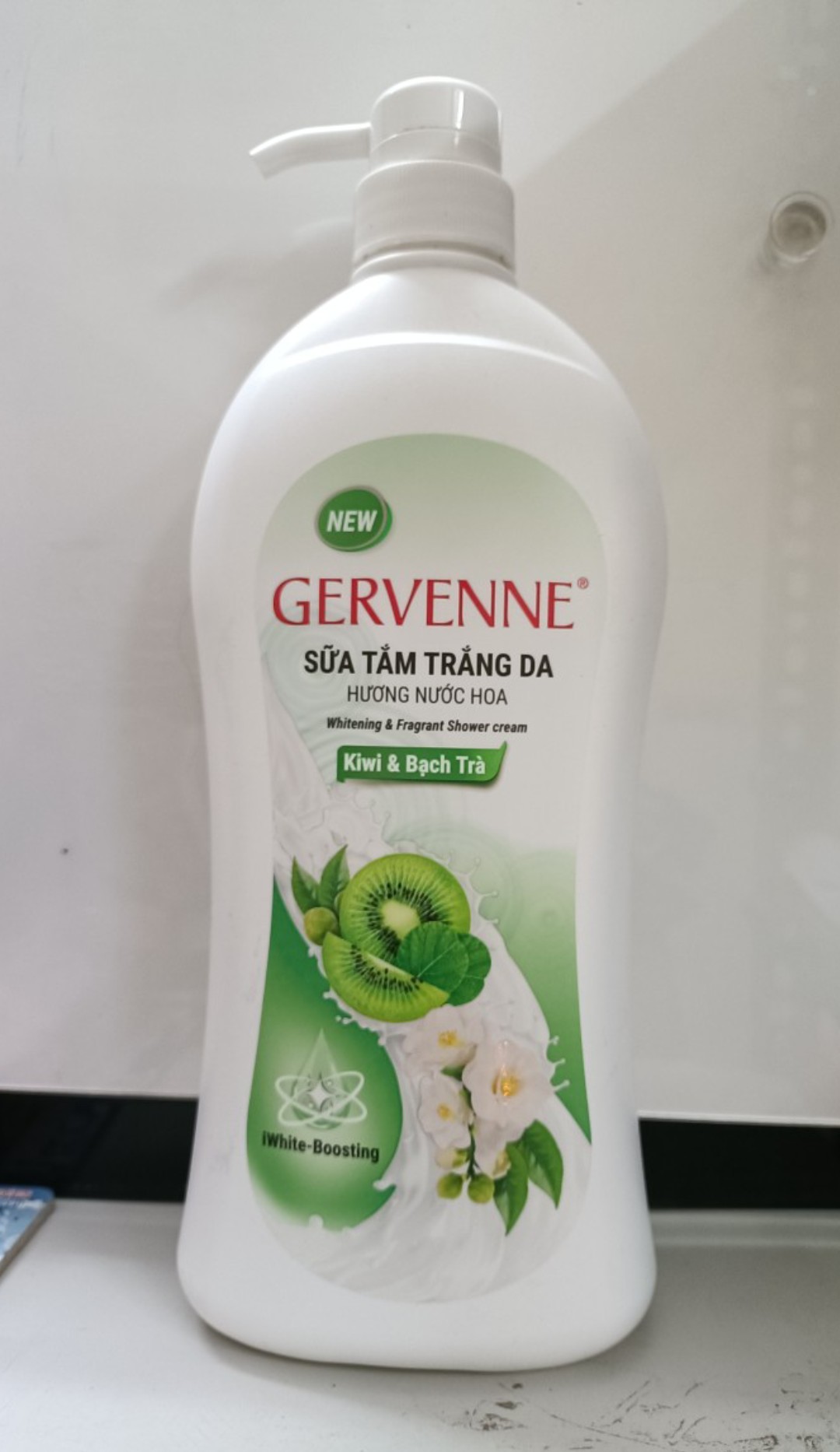 [HCM]Gervenne - Sữa tắm trắng da 900g - 3 mùi