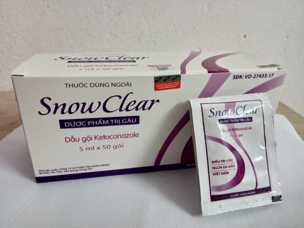 Dầu gội Snow clear dạng gói (hộp 50 gói x 5ml)