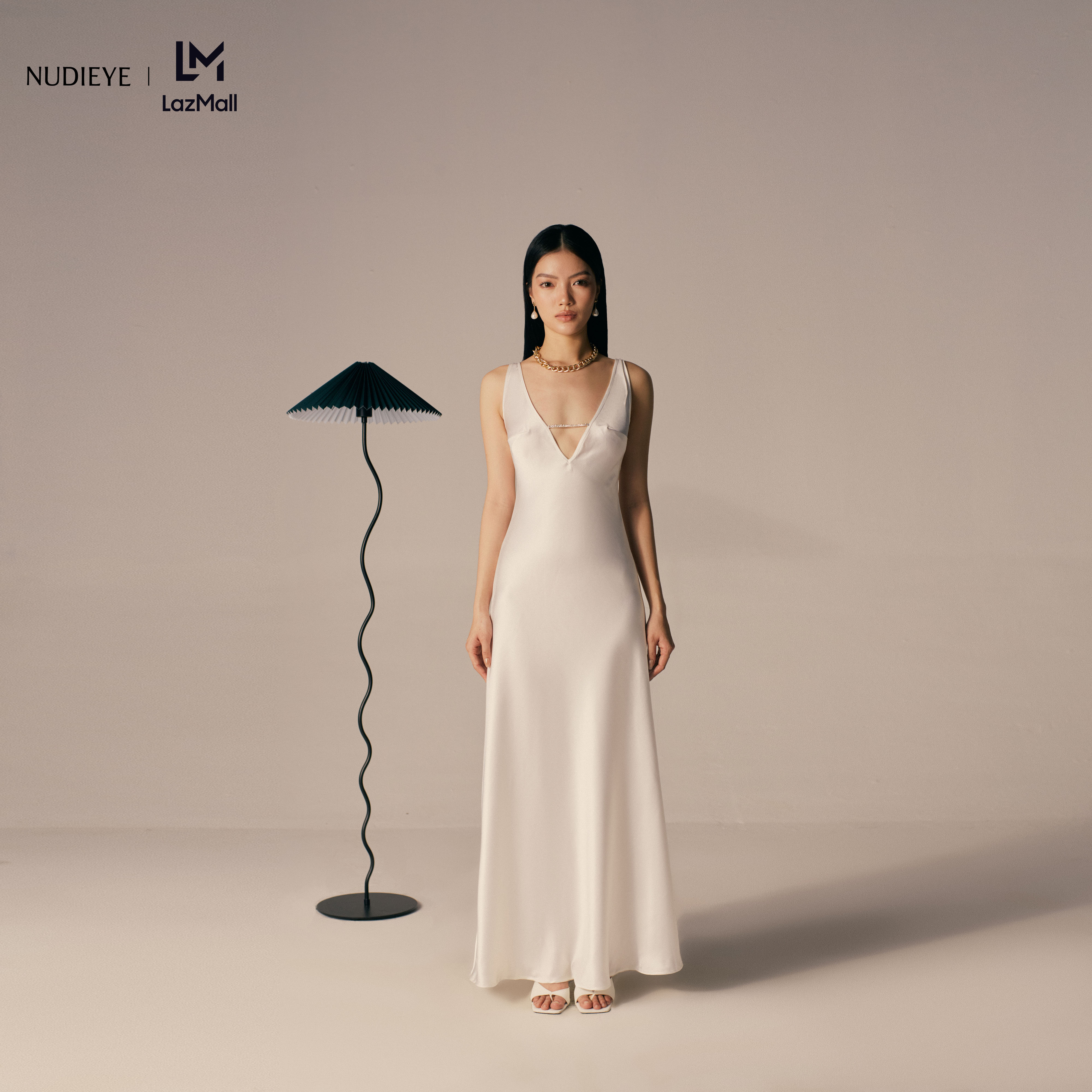 NUDIEYE - Đầm lụa dài đính đá Audrey Maxi Dress