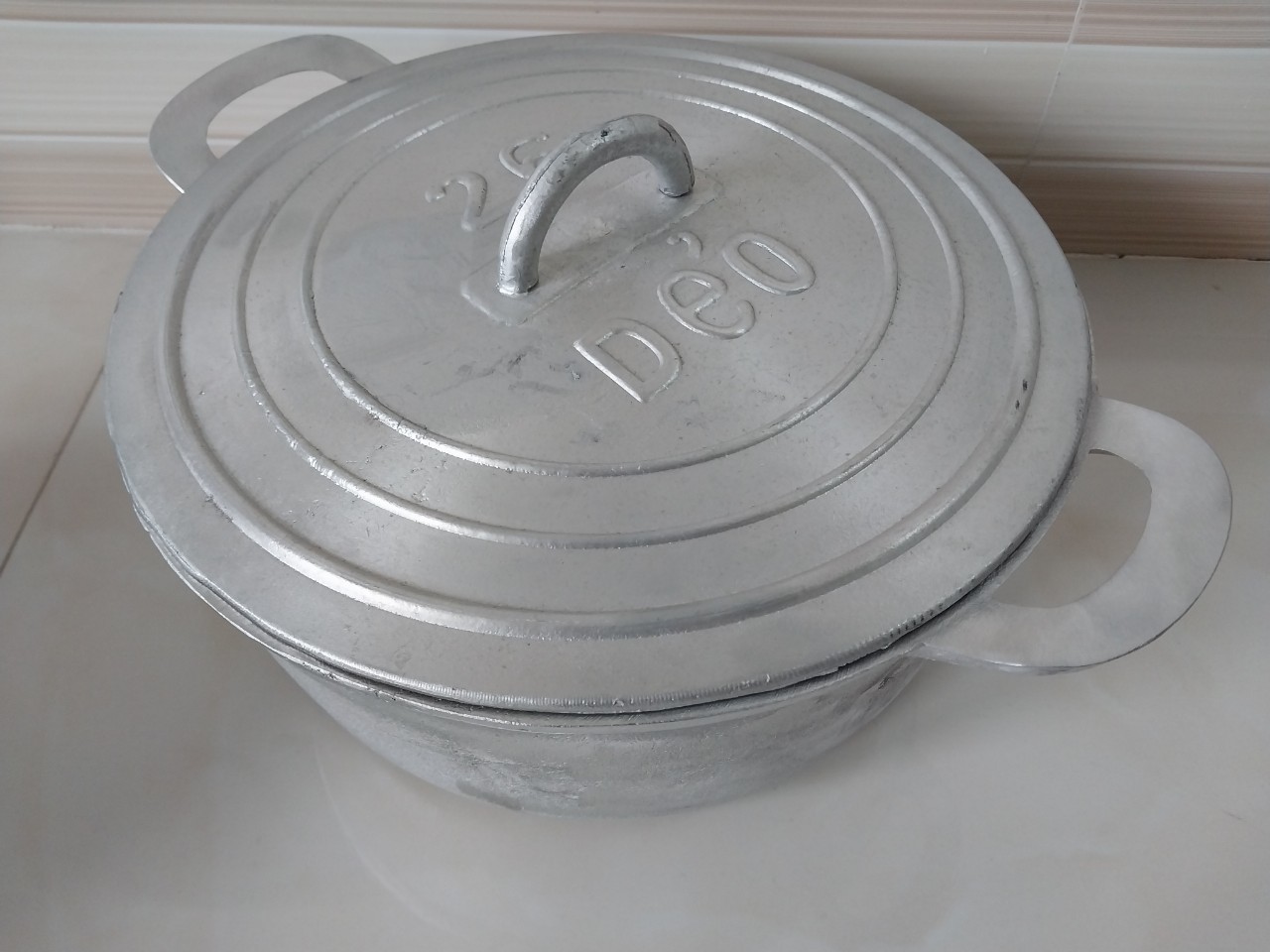 Set 3 pot cast iron monolithic m. Deo-cooked rice super delicious, fire rụm-styling dark physical tradition, long heat preservation