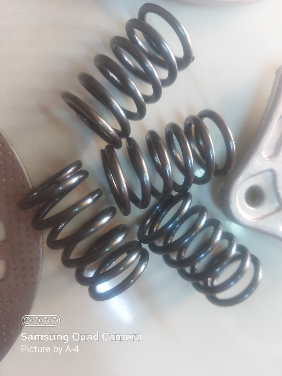 LÒ XO NỒI XE 3 GÁC CHẤT LƯỢNG TỐT