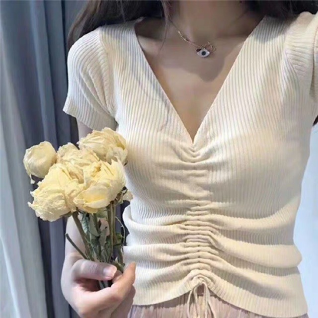 Áo len tăm rút ngực cổ tim