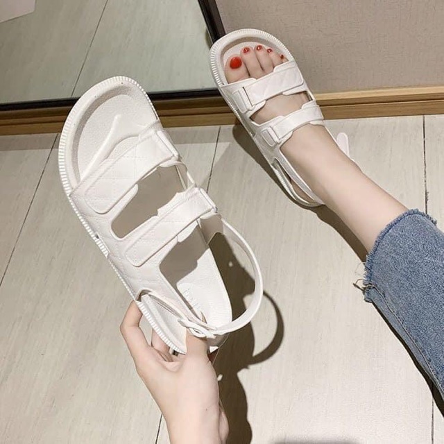 Sandal quai hậu tăng chiều cao nữ