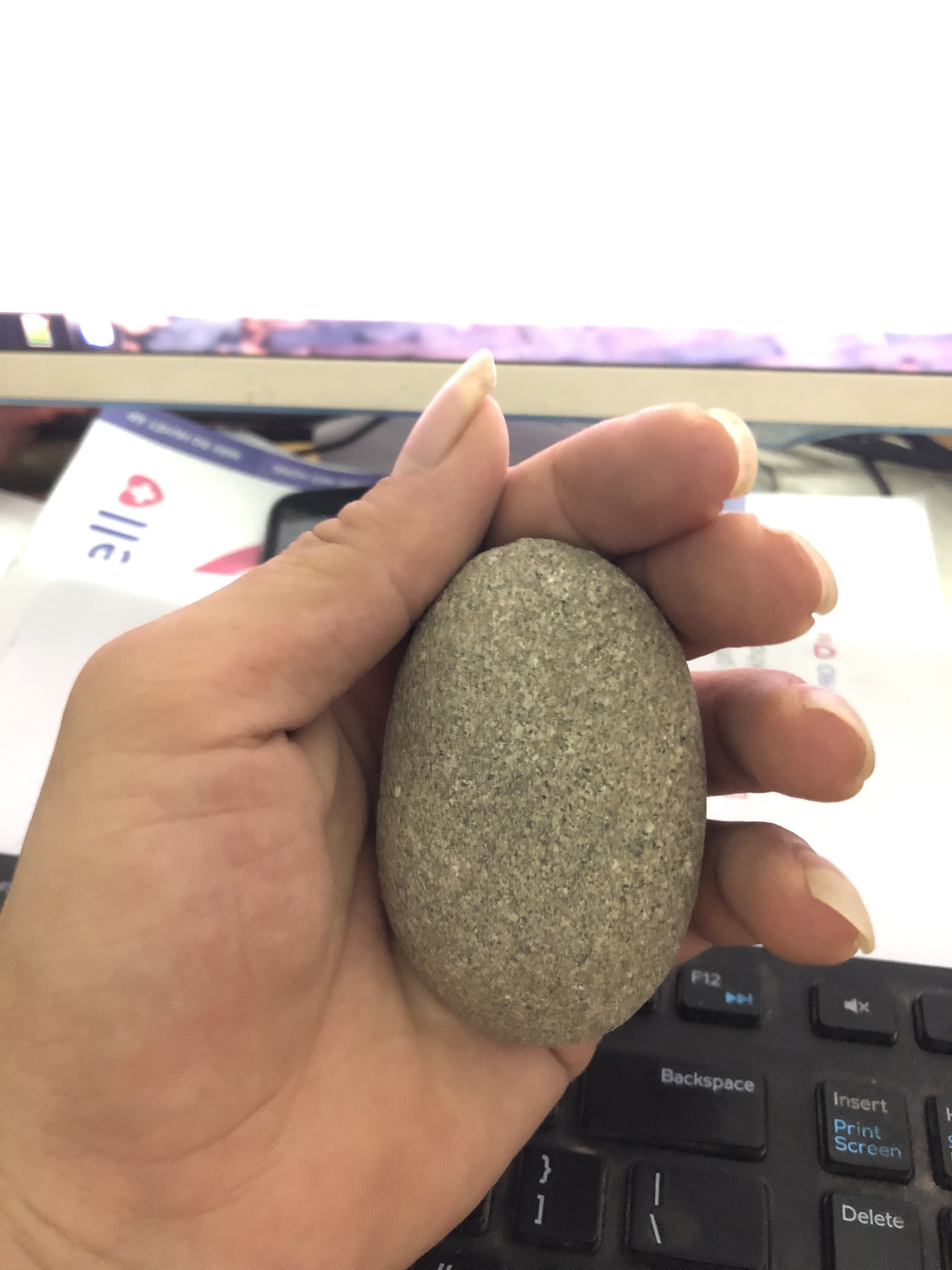 Đá Kỳ Ghét, Tẩy Tế Bào Chết Body