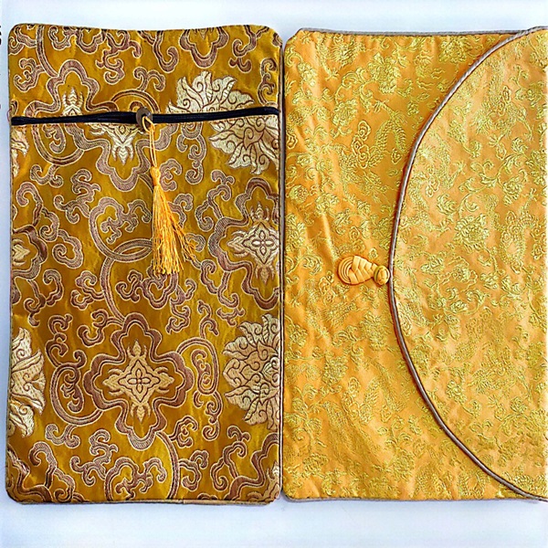 Túi thêu Thổ Cẩm 24cm*34cm ( mẫu giao ngẫu nhiên) - đựng sách, kinh phật, ....