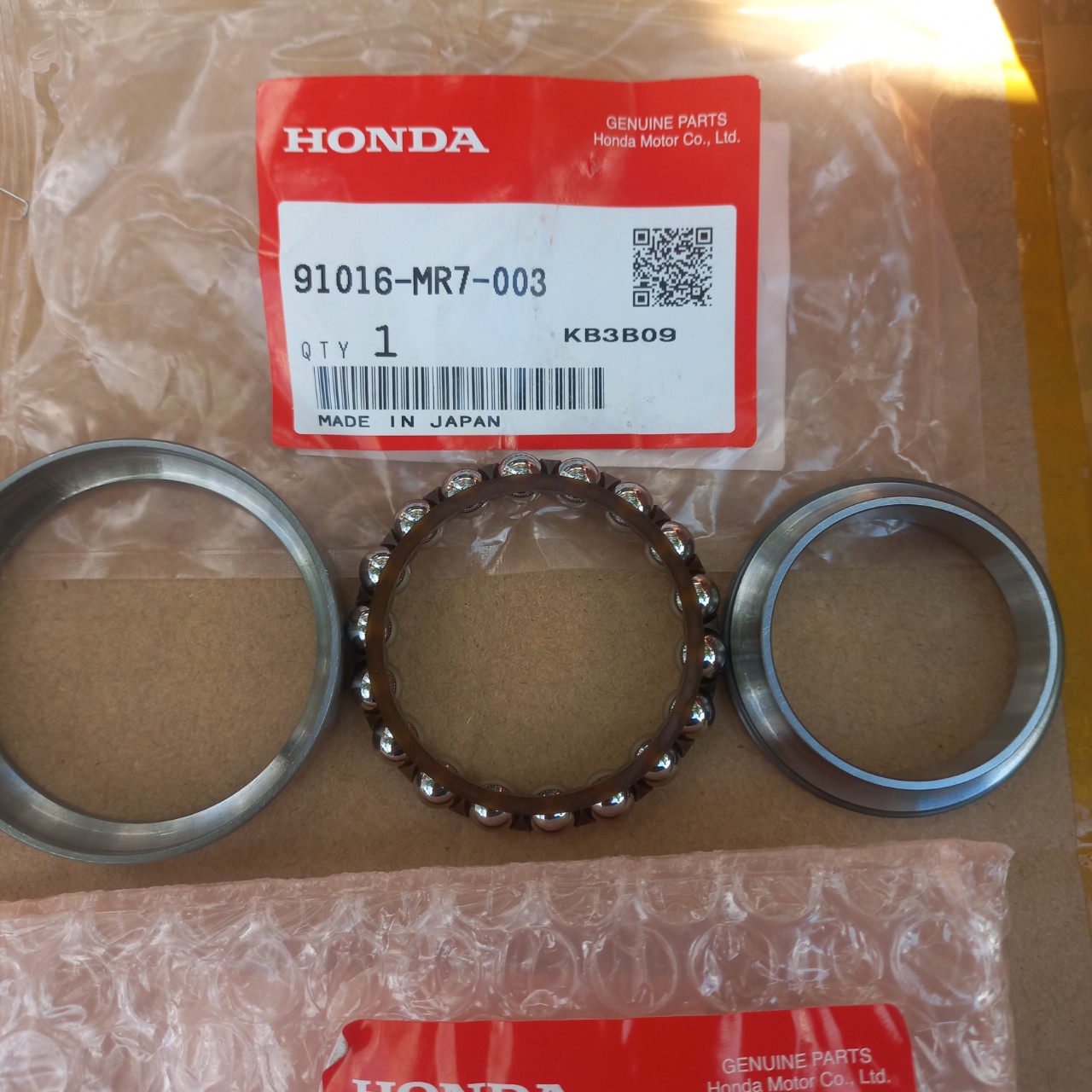 Bộ chén cổ Sh 300i 2008 - 2020 ( Hàng Nhập Chính Hãng Honda )