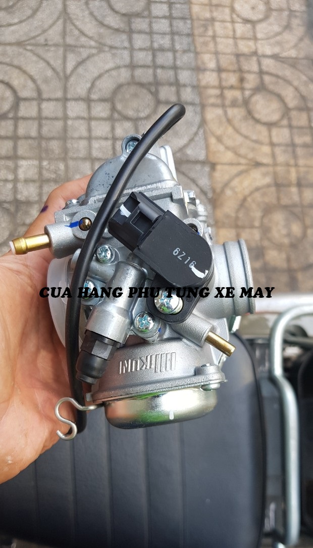 Bình xăng con cho xe Exciter 135 - hàng zin - phụ tùng xe máy