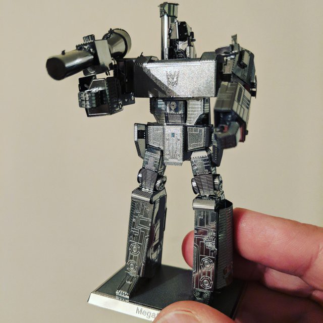 Mô hình lắp ráp 3D kim loại Robot Megatron – Transformers [Chưa lắp]