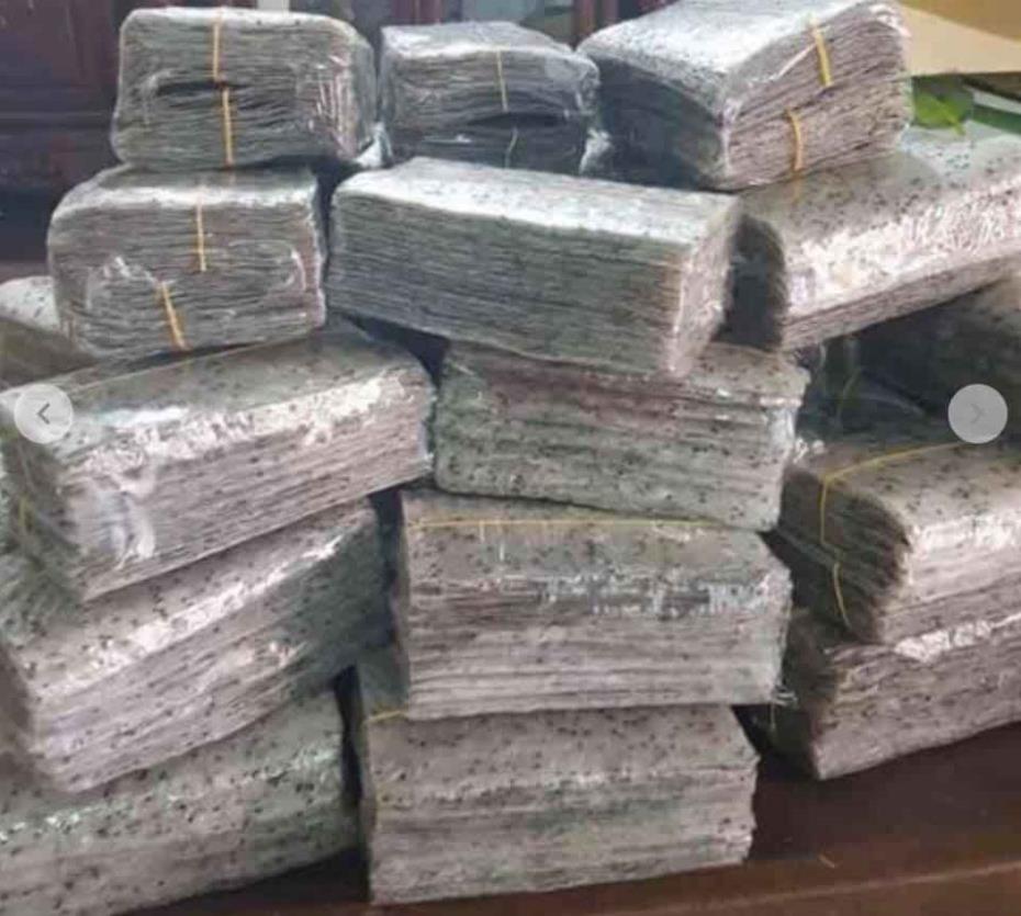 Bánh tráng mè đen Phan Rang (nặng 2.0 kg gồm 100 bánh)